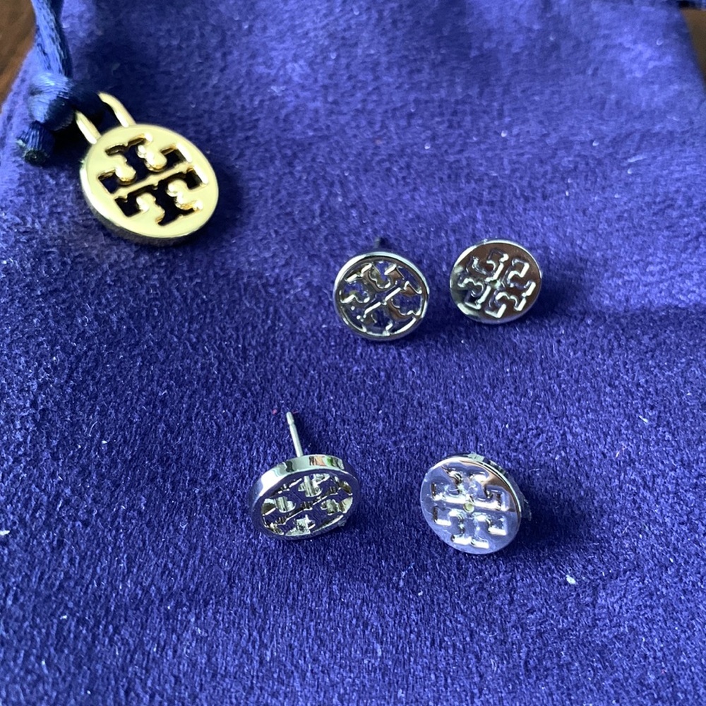 Tory Burch Women Stud Earrings, Silver